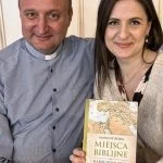 Kilka tygodni po opublikowaniu książki miałem okazję osobiście poznać Recenzentkę